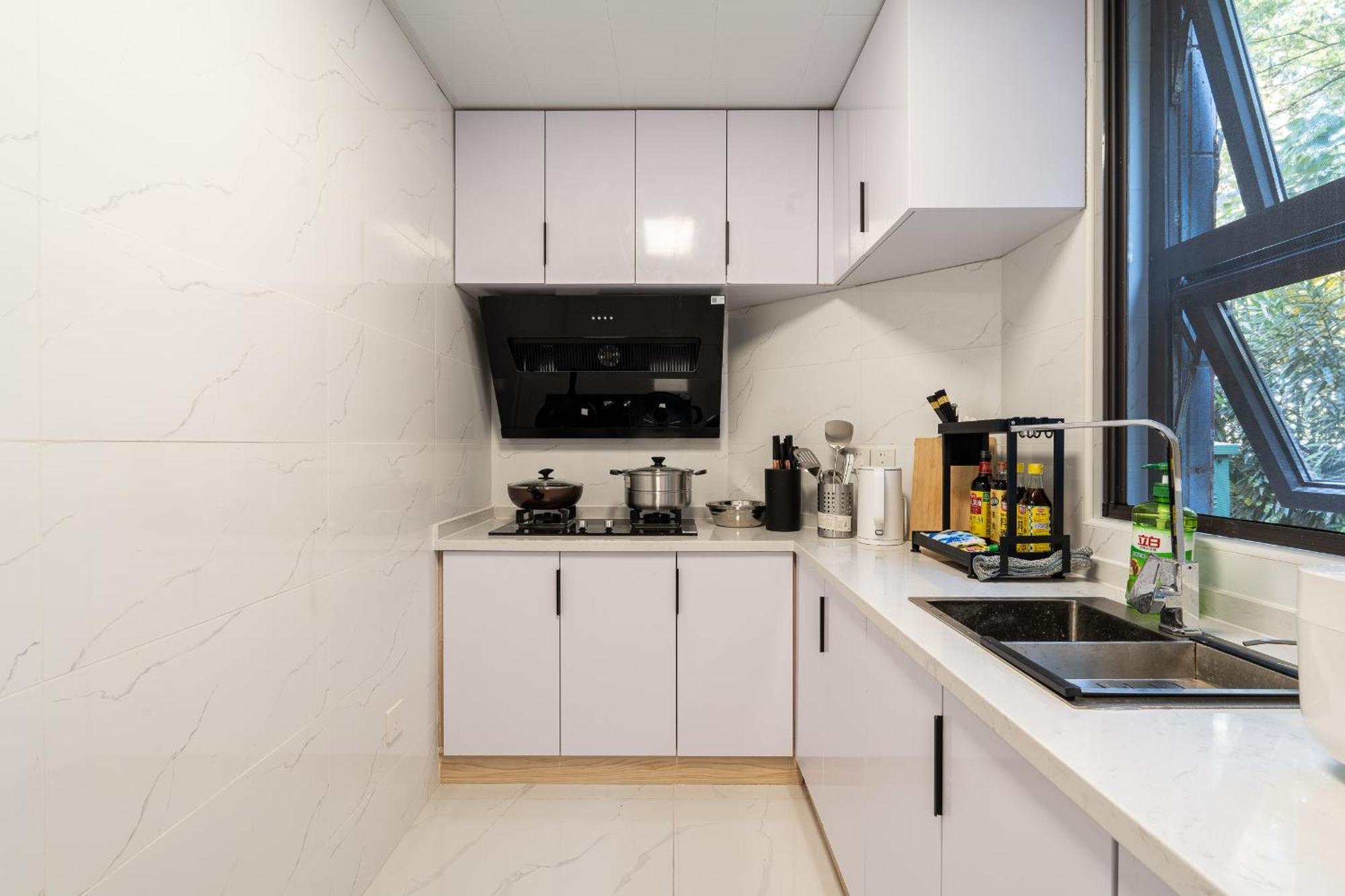 Apartment Hills&linghu's Transit-prime Suite-line 2, Huamu Rd 788, Direct To Key Spots & Sniec *