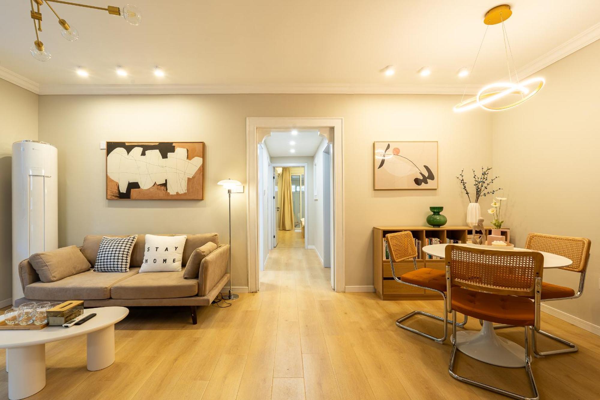 Hills&linghu's Transit-prime Suite-line 2, Huamu Rd 788, Direct To Key Spots & Sniec Apartment *