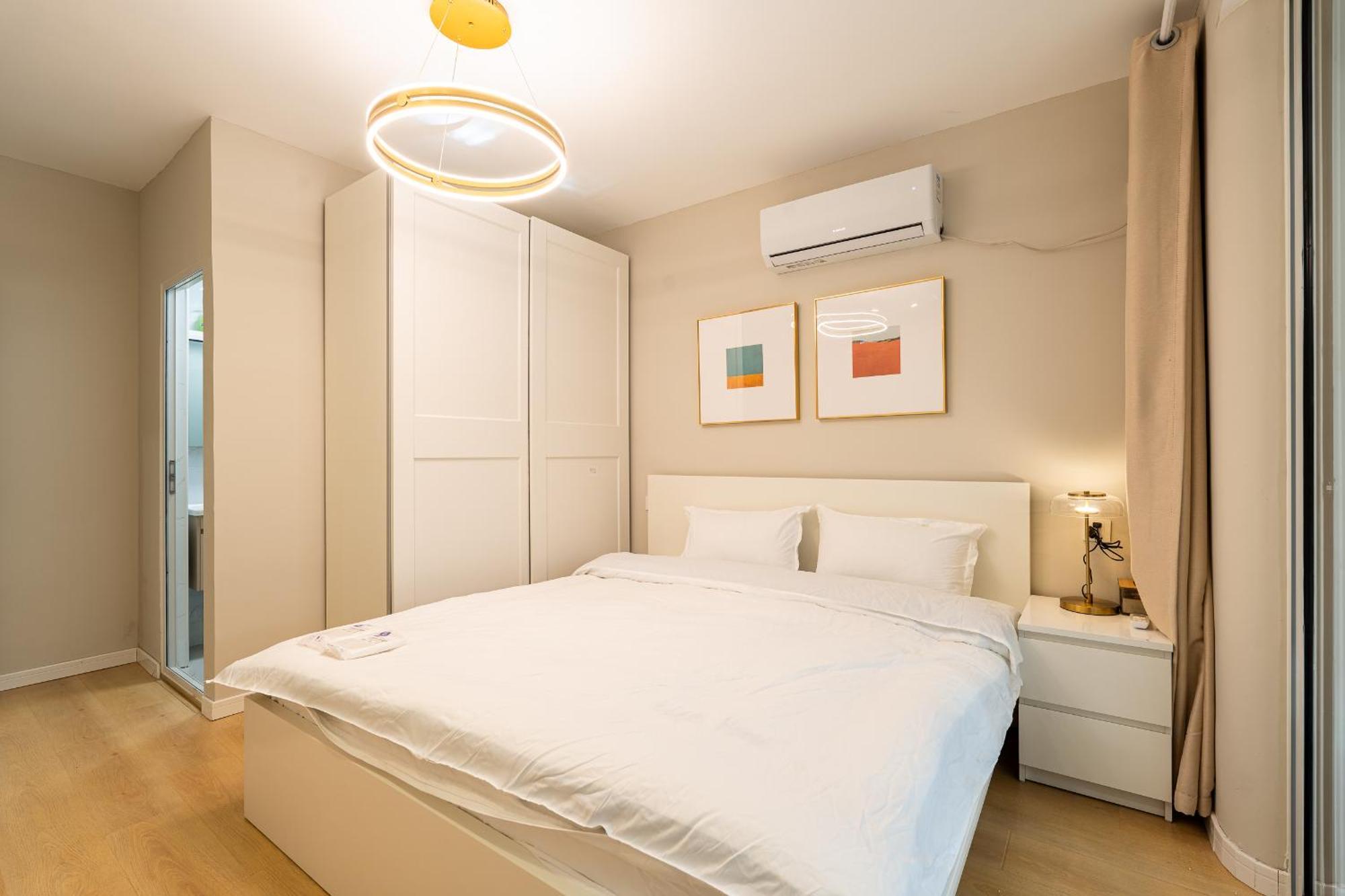 Apartment Hills&linghu's Transit-prime Suite-line 2, Huamu Rd 788, Direct To Key Spots & Sniec *