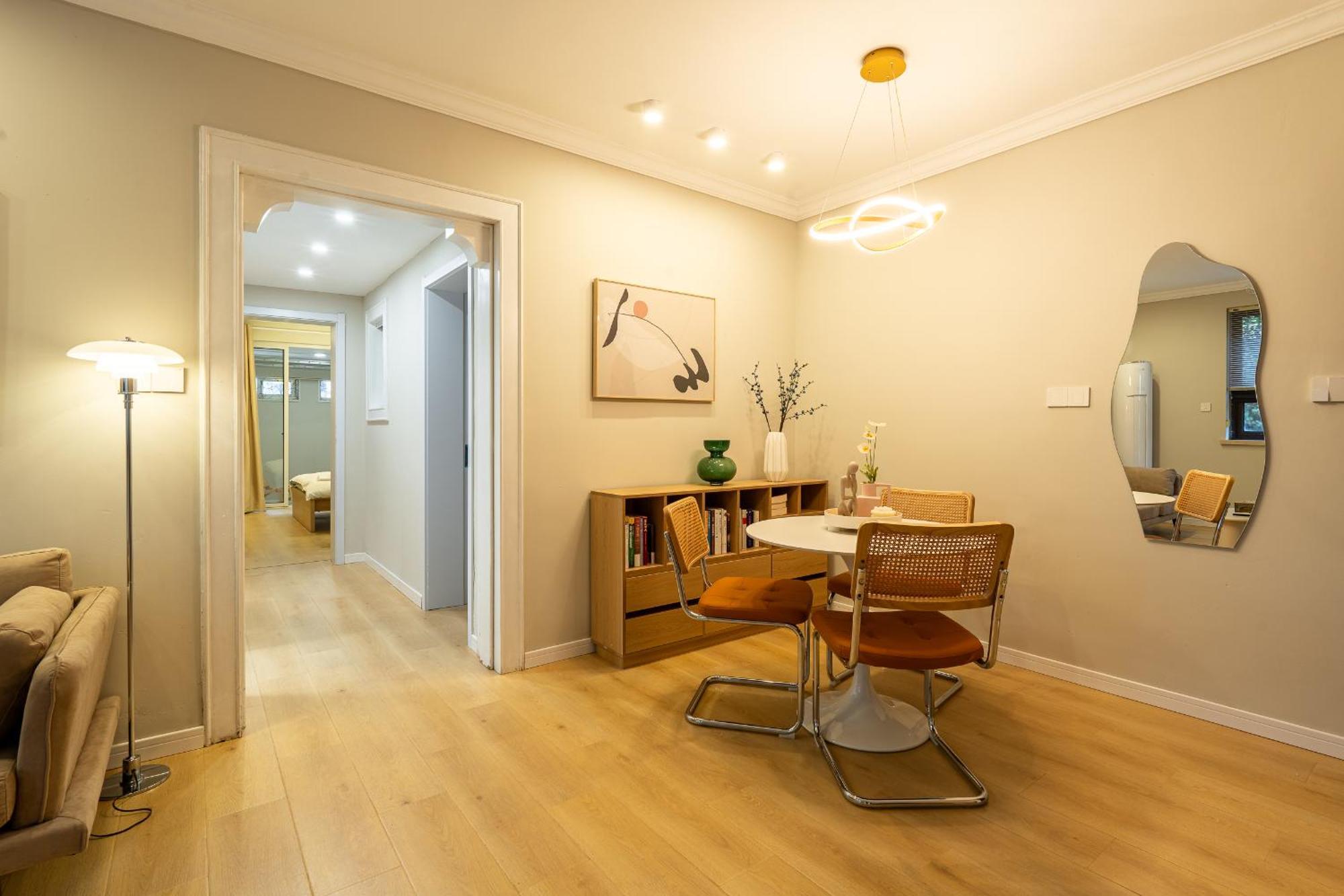 Hills&linghu's Transit-prime Suite-line 2, Huamu Rd 788, Direct To Key Spots & Sniec Shanghai