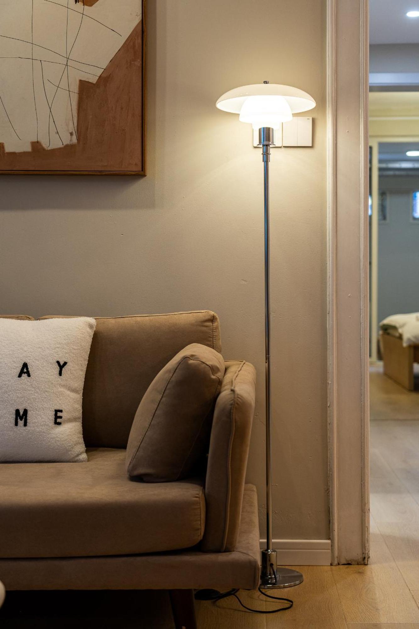 Hills&linghu's Transit-prime Suite-line 2, Huamu Rd 788, Direct To Key Spots & Sniec