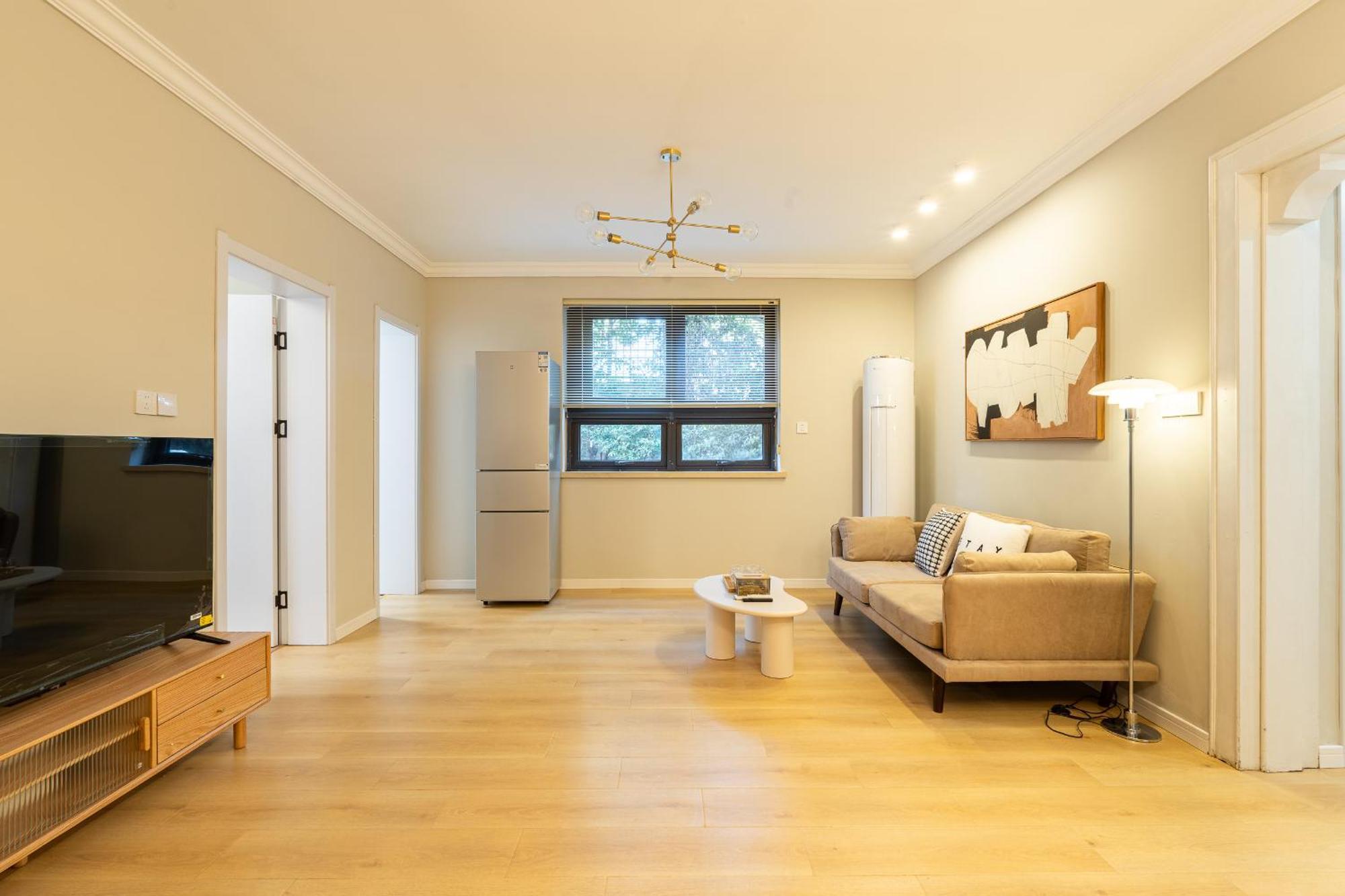 Apartment Hills&linghu's Transit-prime Suite-line 2, Huamu Rd 788, Direct To Key Spots & Sniec