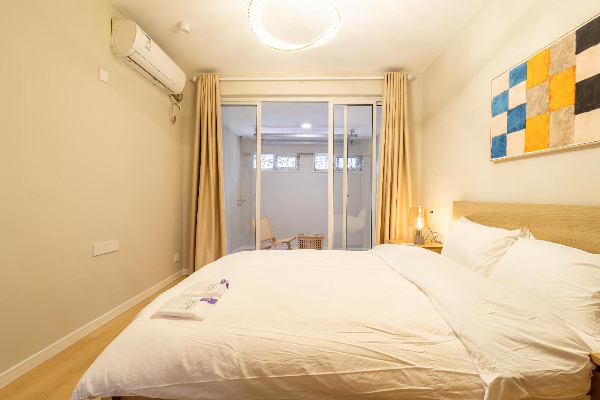 Hills&linghu's Transit-prime Suite-line 2, Huamu Rd 788, Direct To Key Spots & Sniec Shanghai